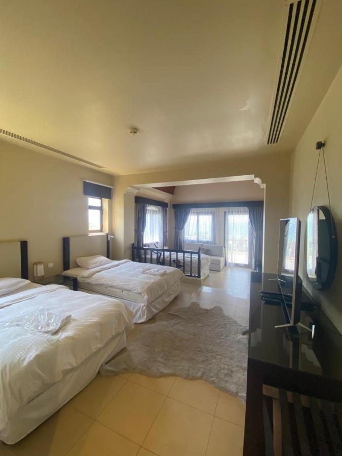 The Villa At Cove Рас ал Хайм Екстериор снимка